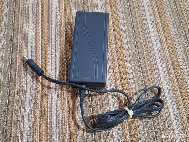 Адаптер питания