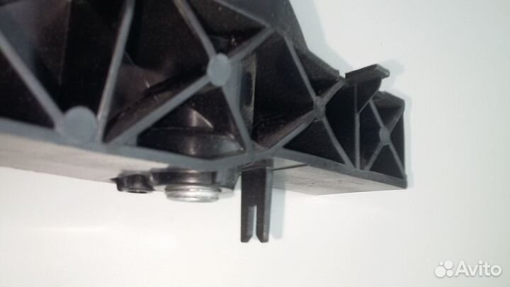 4G0805608 Кронштейн фар правый audi A6 (C7,4G)