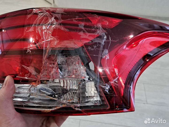 Задний фонарь