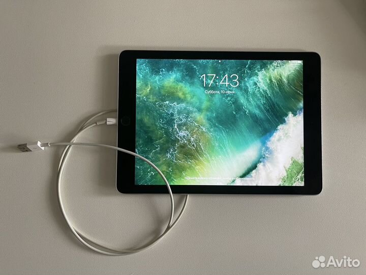 iPad pro 9,7 wifi+cellular 128 гб