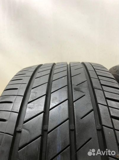 Goodyear EfficientGrip Performance 235/45 R19 95V