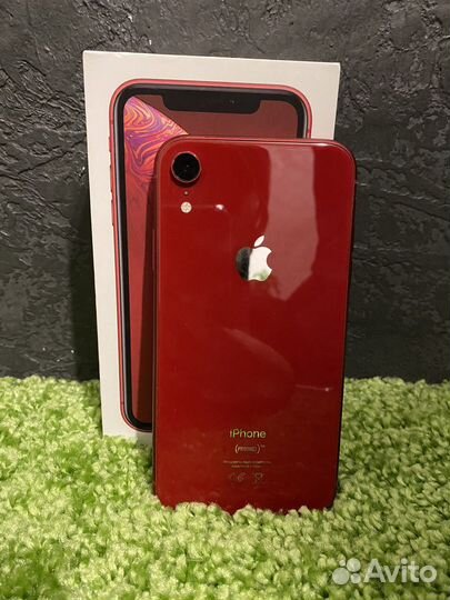 Продаю iPhone XR