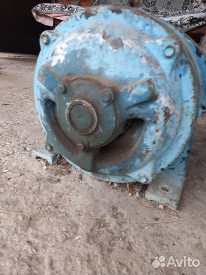 Мотор б/у. 5т. Самовывоз