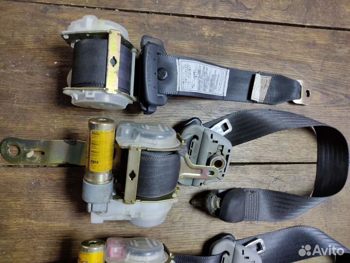 Ремень безопасности toyota