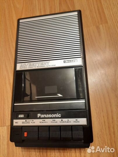 Panasonic RQ-2104 магнитофон