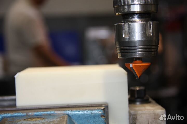 Втулки, шестеренки из капролона (полиамида-6)