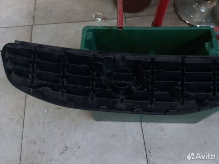 Решетка радиатора на Volvo XC60 13-17