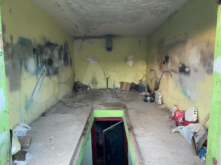 Гараж, > 30 м²