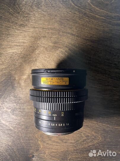 Samyang 85mm f 1.4 ef