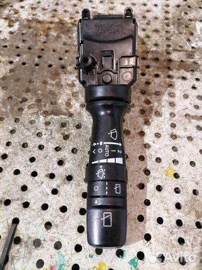 Переключатель подрулевой Hyundai Ix35