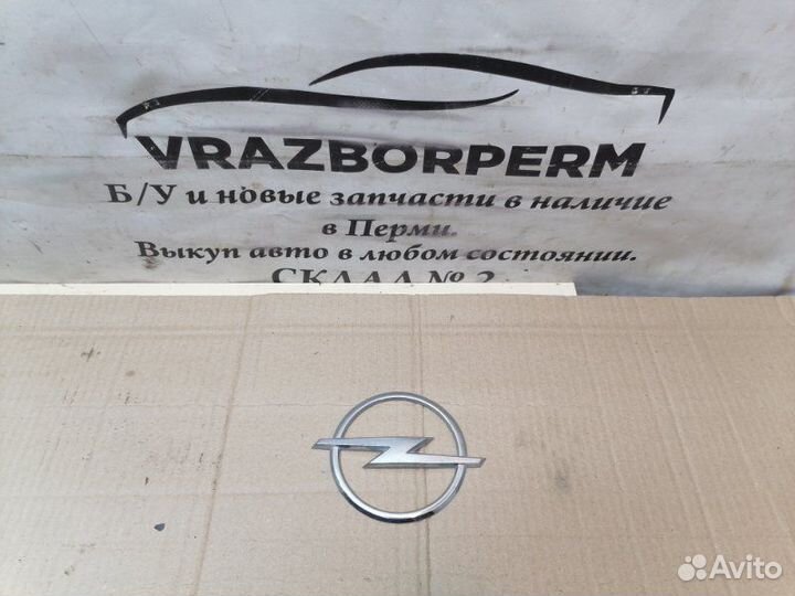 Эмблема задняя Opel Corsa D 2007