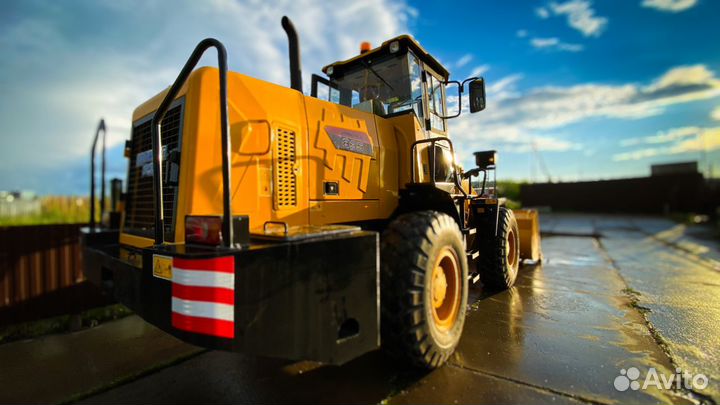 Фронтальный погрузчик Lonking CDM835N, 2024