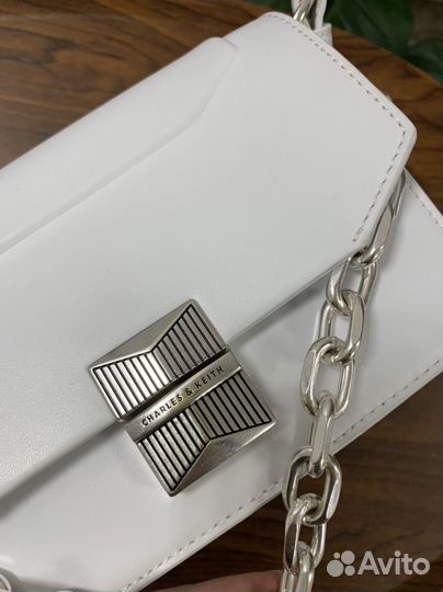 Charles and keith сумка