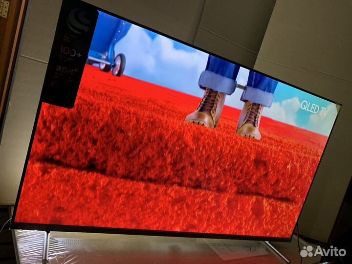 Qled 55 телевизор с крутым SMART TV(круче чем LG)