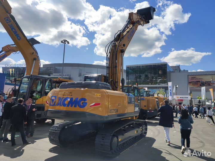 Гусеничный экскаватор XCMG XE225DN, 2023