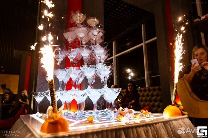 Горка шампанского