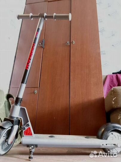 Электросамокат hoverbot D-01