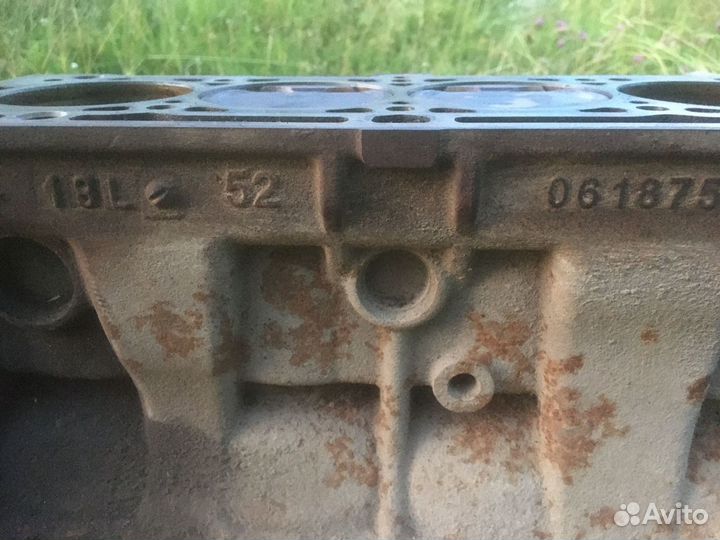 Блок двигателя, запчасти на Renault Megane 2 k4m