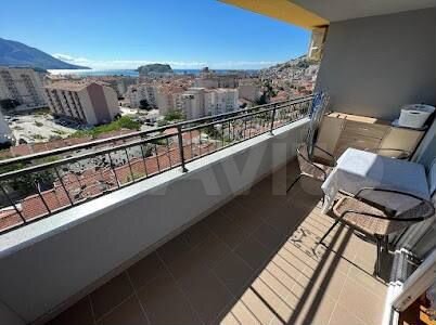 3-к. квартира, 85 м² (Черногория)