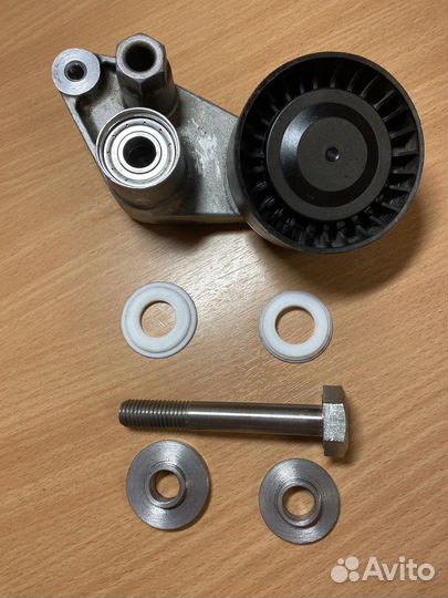 Натяжитель на подшипниках