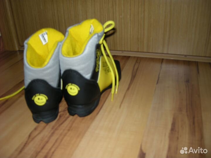 Лыжные, горные ботинки 32 размера на девочку