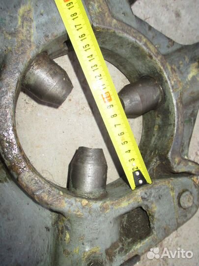 Люнет неподвижный дип-300