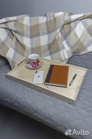 Деревянный поднос на ножках в Хабаровске