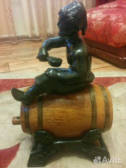 Статуэтка бочонок