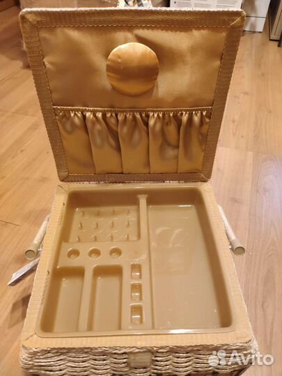 Коробка для рукоделия