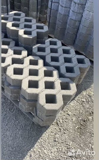 Форма для заливки газонной решетка