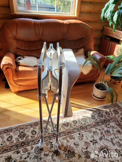 Пеленальный столик с ванночкой cam