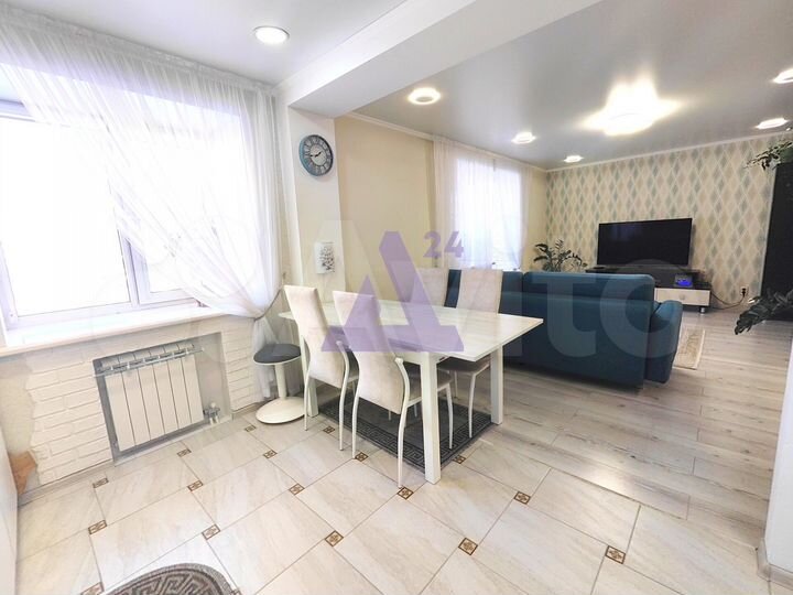 2-к. квартира, 64 м², 2/10 эт.