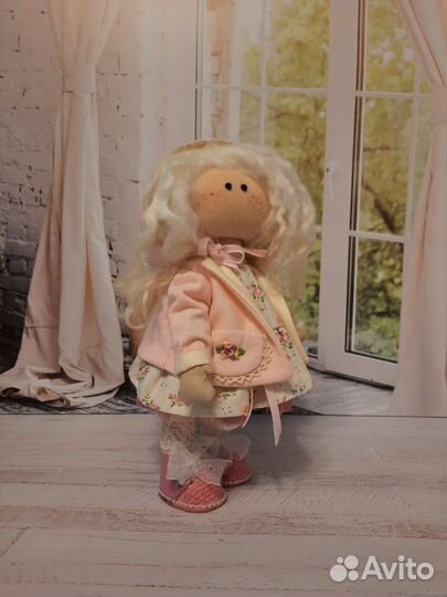 Кукла интерьерная