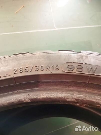 Michelin Alpin 285/30 R19 94