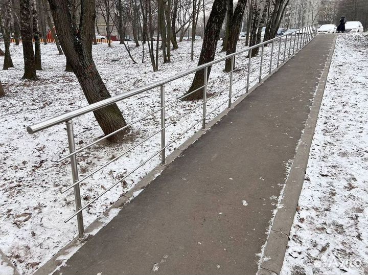 Перила на пандус