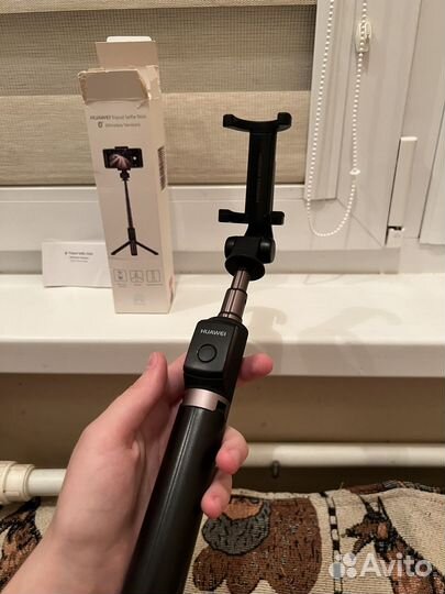 Huawei tripod selfie stick (селфи палка)