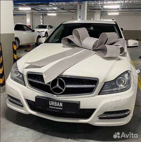 Большой бант на машину