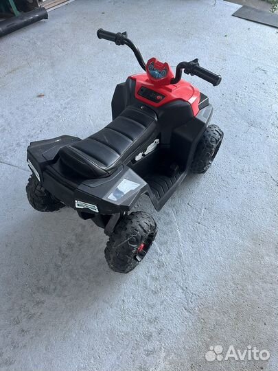 Квадроцикл детский на аккумуляторе