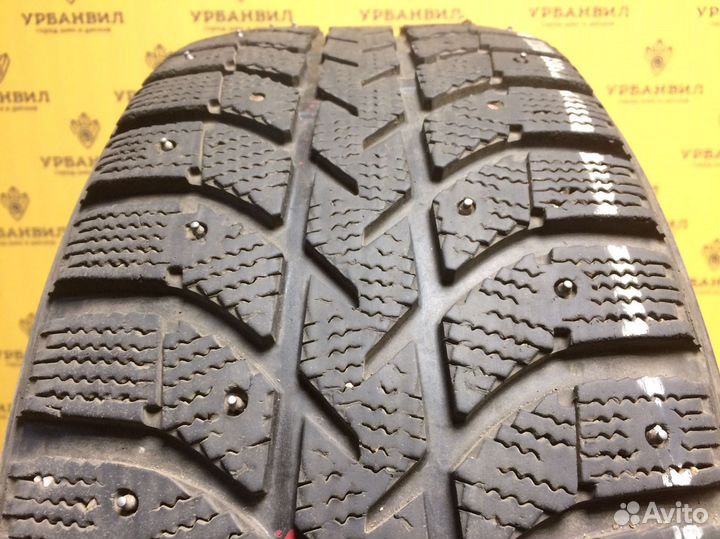 Bridgestone Ice Cruiser 5000 205/60 R15 92T