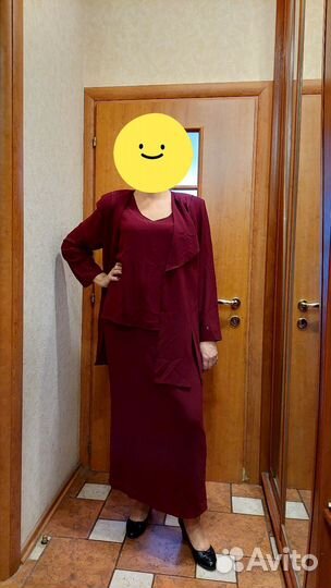 Легкий женский костюм 52 размер с юбкой