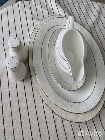 Столовая посуда (фарфор) bone Chine