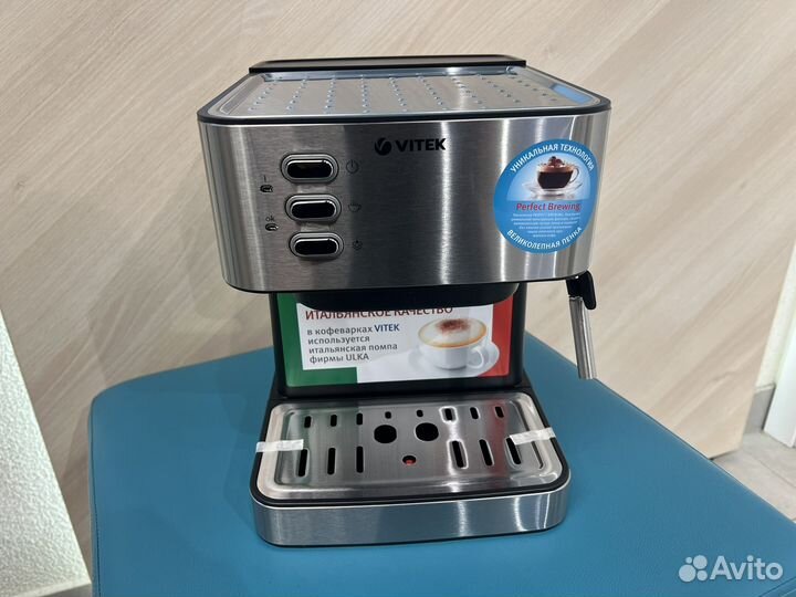 Кофемашина рожковая vitek