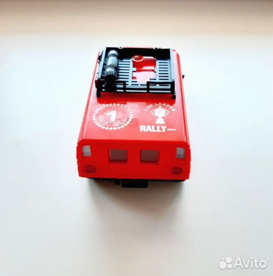 Машинка внедорожник большая пластик