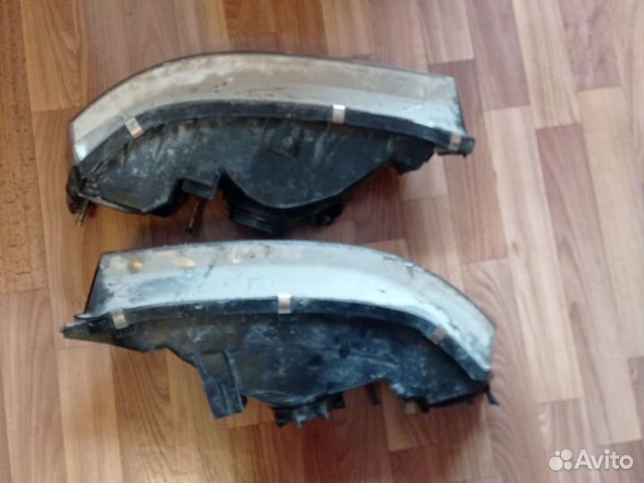 Фара Toyota mark 2 GX 90 R/L