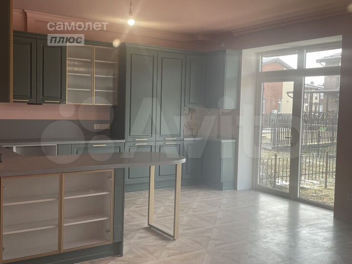 Таунхаус 135 м² на участке 4,2 сот.