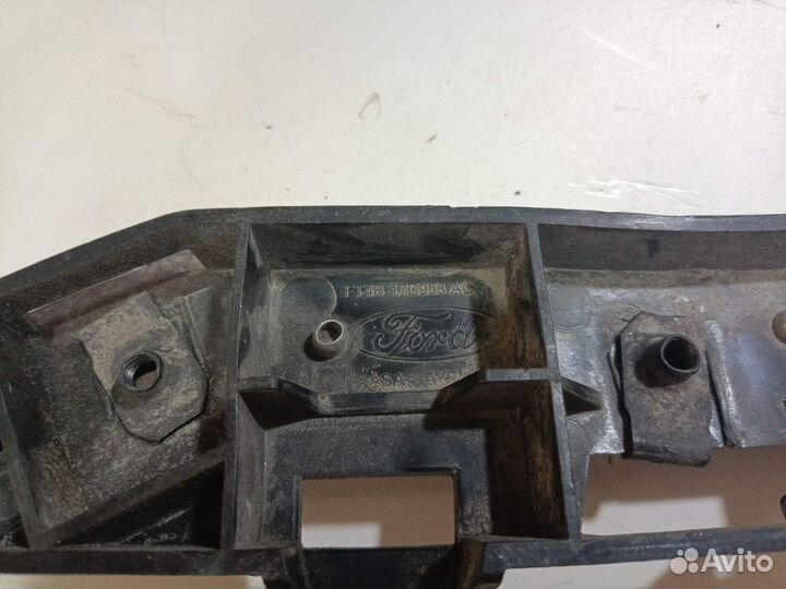 Крепление переднего бампера Ford Edge, II