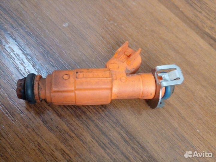 Форсунка инжекторная Mazda 6 GG 2006