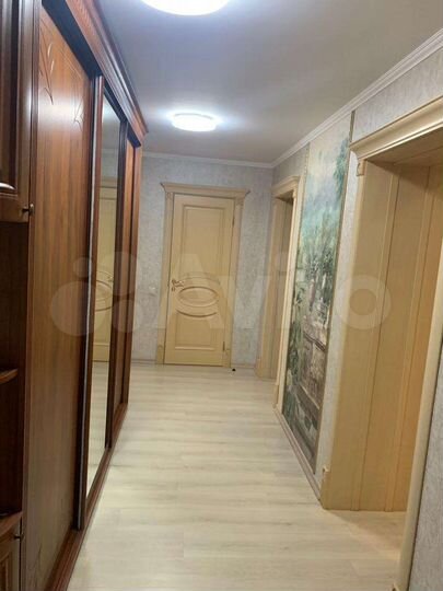 2-к. квартира, 76 м², 2/14 эт.