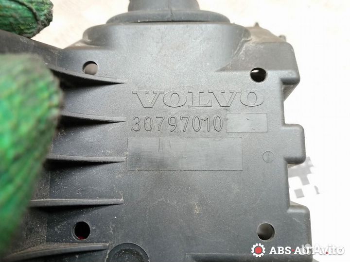 Блок предохранителей Volvo XC90 2004 30797010