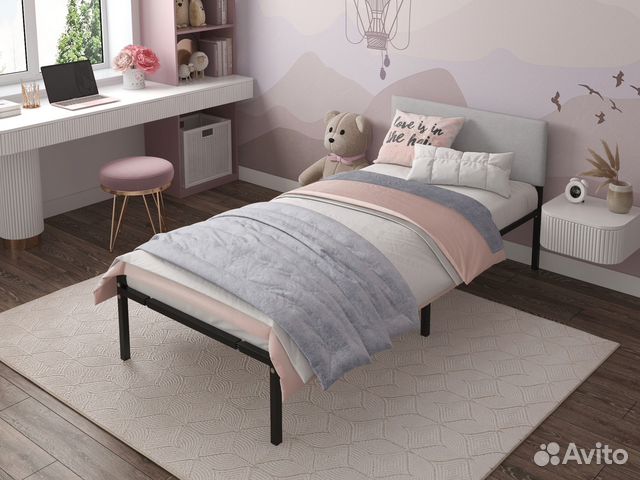 Кровать металлическая с мягкой спинкой